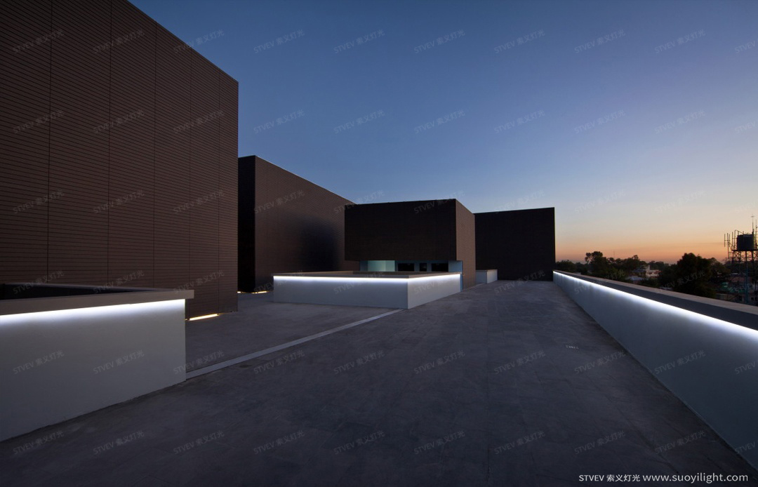 Los-Angeles阿兹台克影视校园方案