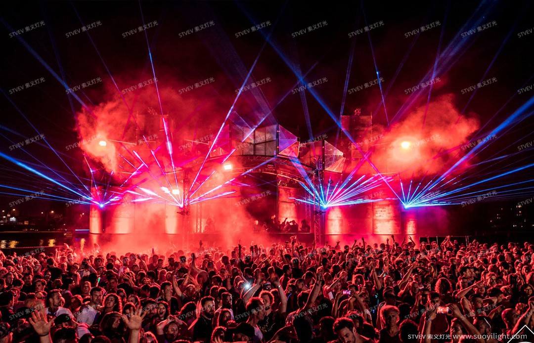 Los-AngelesFYM音乐节